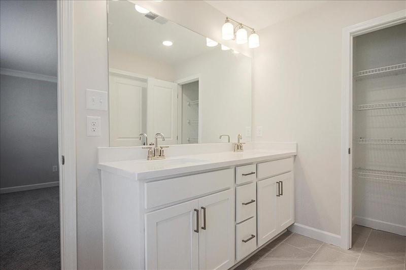 Image for property 913 Agate Lane, Lawrenceville, GA 30043