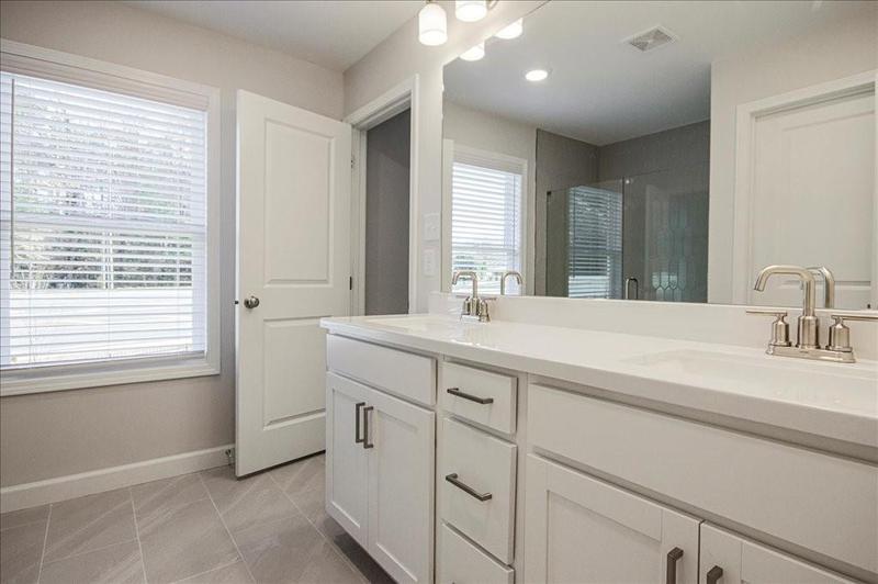 Image for property 913 Agate Lane, Lawrenceville, GA 30043