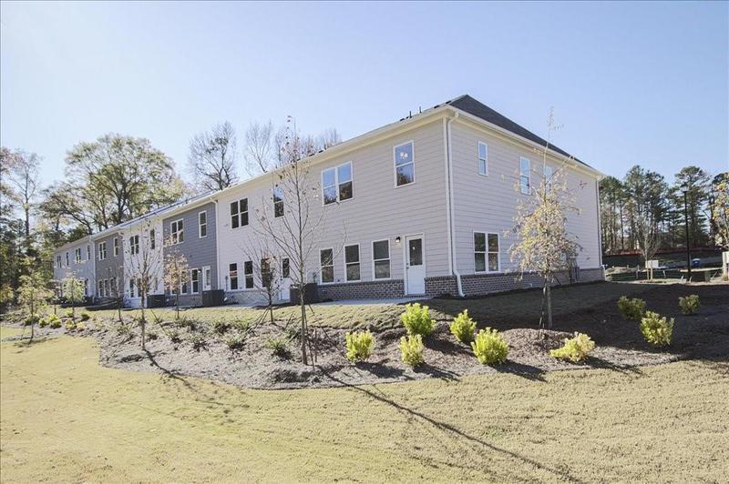 Image for property 913 Agate Lane, Lawrenceville, GA 30043