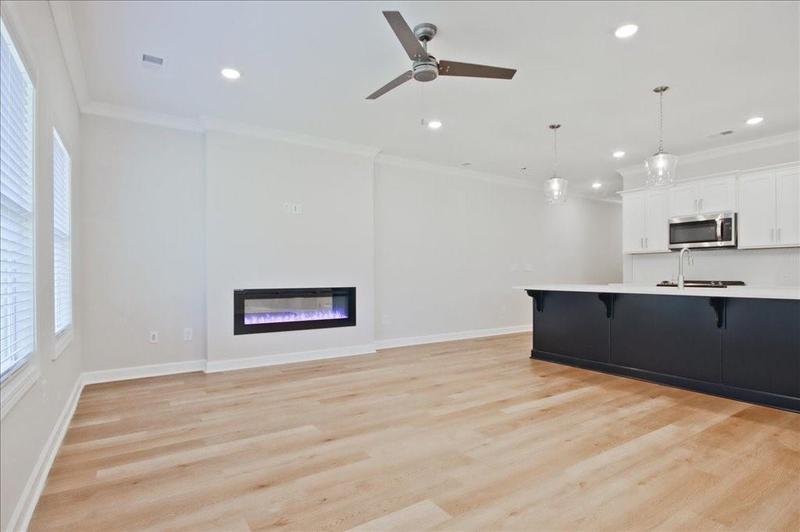 Image for property 913 Agate Lane, Lawrenceville, GA 30043