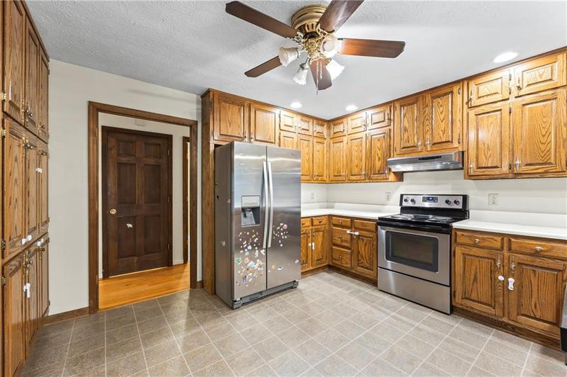 Image for property 100 Falls Mountain Drive, Dahlonega, GA 30533