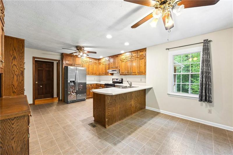 Image for property 100 Falls Mountain Drive, Dahlonega, GA 30533