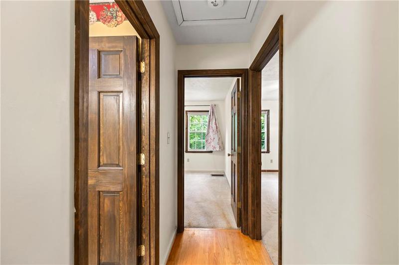Image for property 100 Falls Mountain Drive, Dahlonega, GA 30533