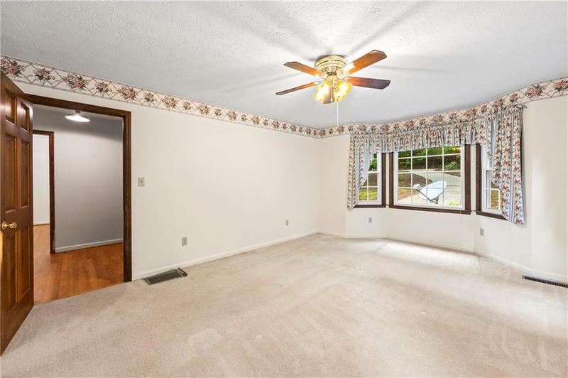 Image for property 100 Falls Mountain Drive, Dahlonega, GA 30533