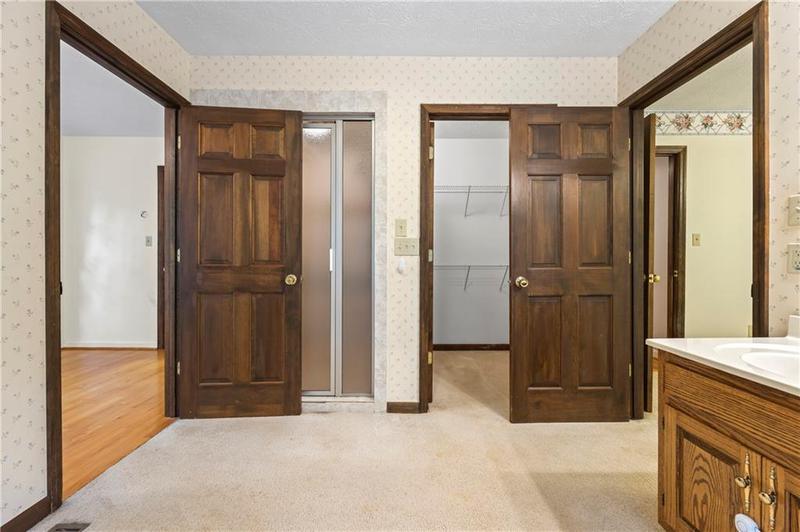 Image for property 100 Falls Mountain Drive, Dahlonega, GA 30533