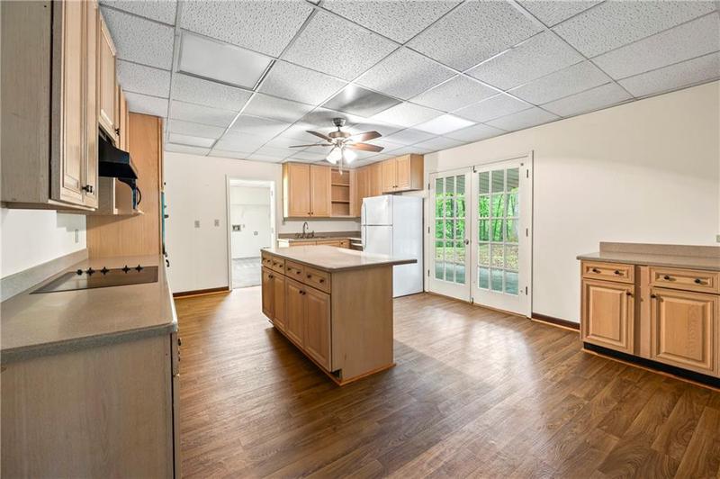 Image for property 100 Falls Mountain Drive, Dahlonega, GA 30533