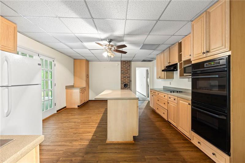 Image for property 100 Falls Mountain Drive, Dahlonega, GA 30533