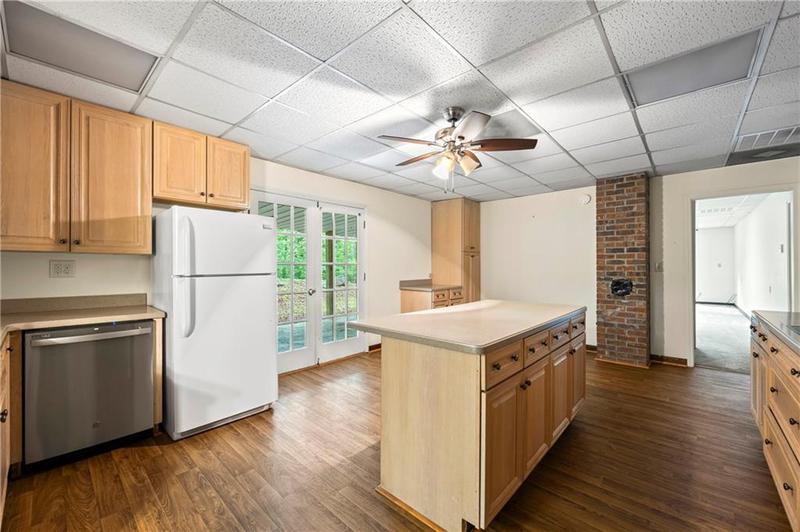 Image for property 100 Falls Mountain Drive, Dahlonega, GA 30533