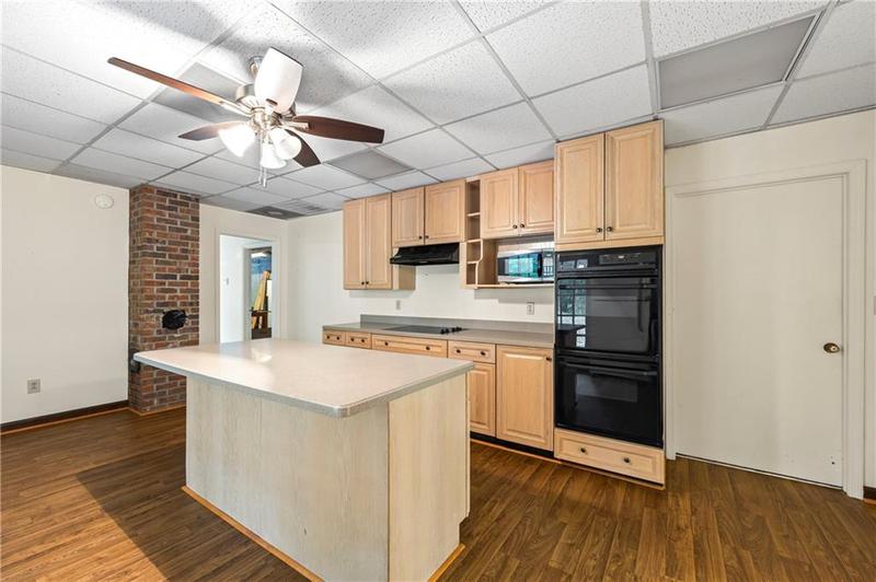 Image for property 100 Falls Mountain Drive, Dahlonega, GA 30533
