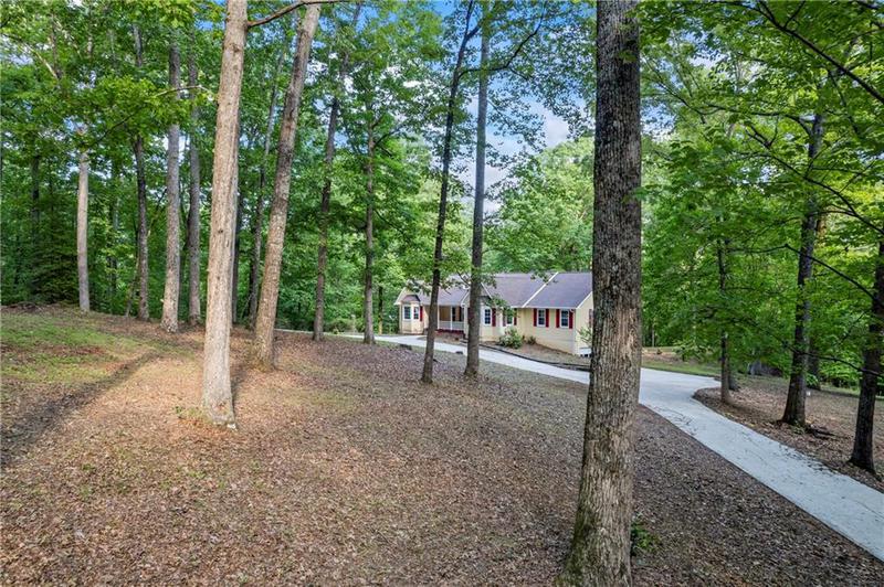Image for property 100 Falls Mountain Drive, Dahlonega, GA 30533