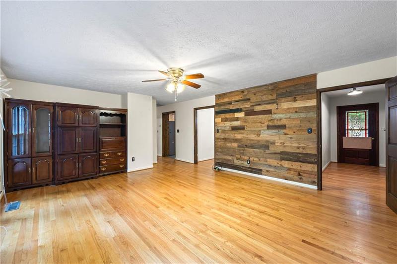 Image for property 100 Falls Mountain Drive, Dahlonega, GA 30533