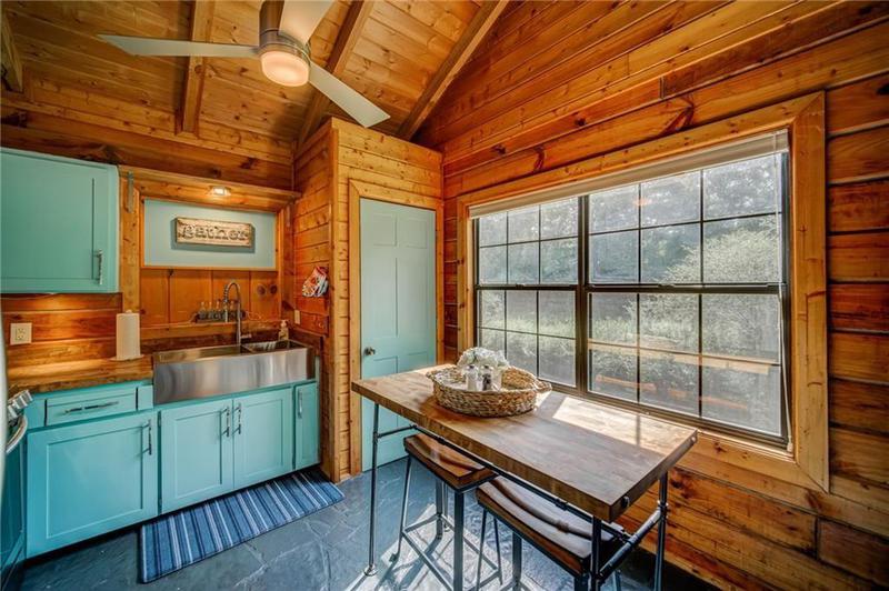 Image for property 142 Bear Lake Drive, Blue Ridge, GA 30513