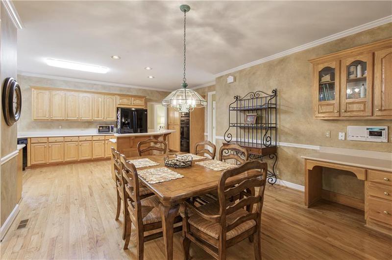 Image for property 935 Brookline Way, Alpharetta, GA 30022