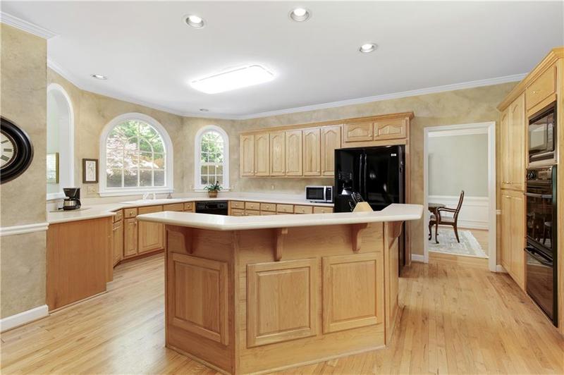 Image for property 935 Brookline Way, Alpharetta, GA 30022