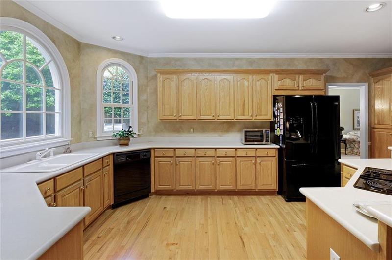 Image for property 935 Brookline Way, Alpharetta, GA 30022