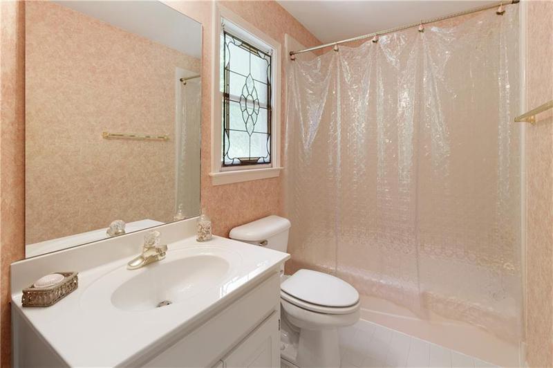 Image for property 935 Brookline Way, Alpharetta, GA 30022