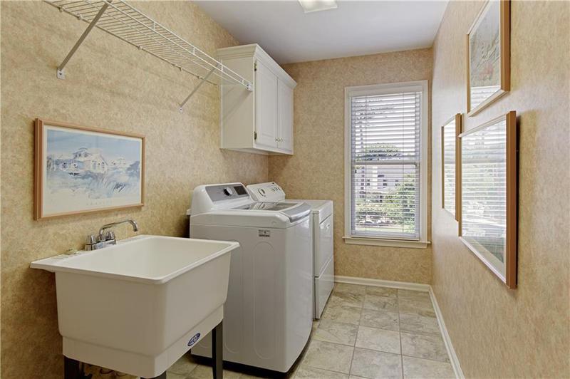 Image for property 935 Brookline Way, Alpharetta, GA 30022