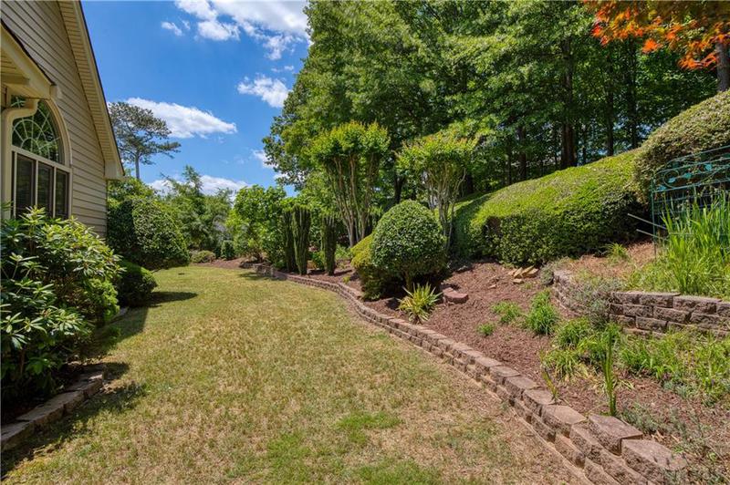 Image for property 935 Brookline Way, Alpharetta, GA 30022