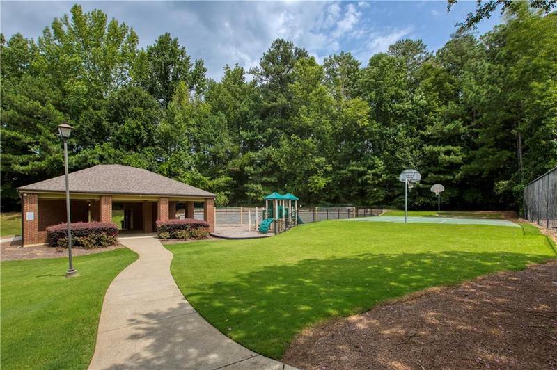 Image for property 935 Brookline Way, Alpharetta, GA 30022