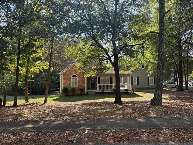Image for property 11 Honey Locust Court, Cartersville, GA 30121