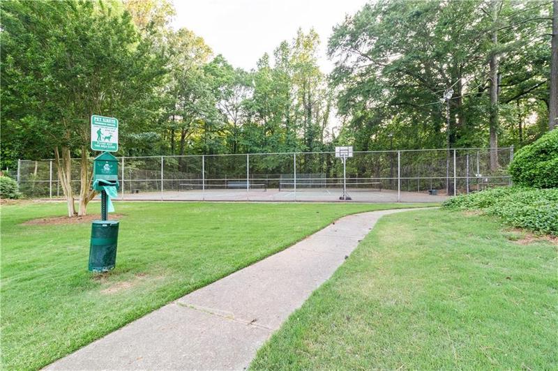 Image for property 3107 Colonial Way F, Atlanta, GA 30341