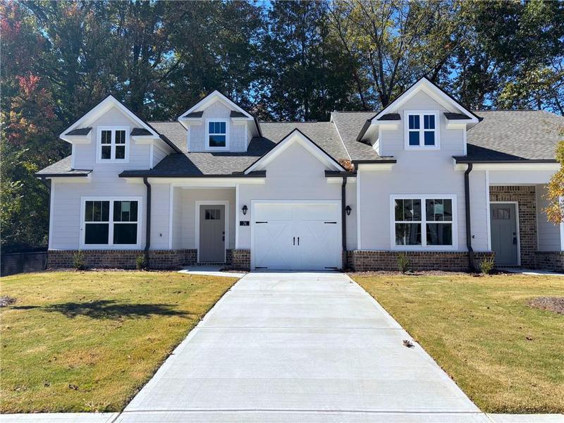 Image for property 74 Village Court 11, Cleveland, GA 30528