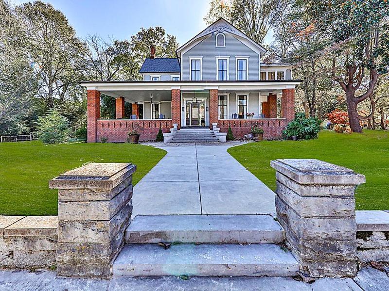 Image for property 7 Alabama Street, Cave Spring, GA 30124