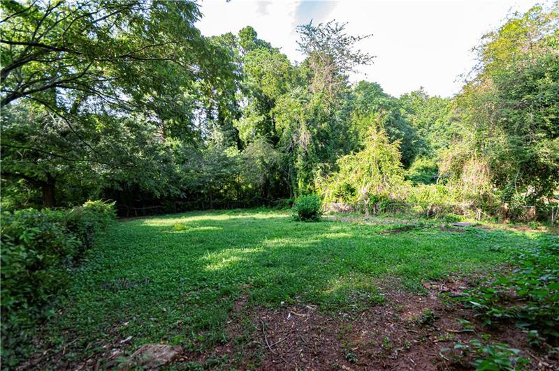 Image for property 3136 Robin Road, Decatur, GA 30032