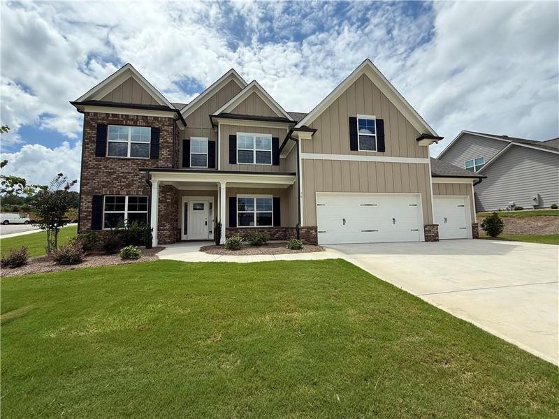 Image for property 76 HIDDEN FIELDS Way, Hoschton, GA 30548