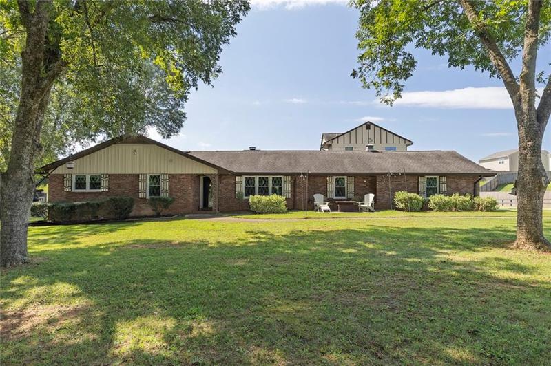 Image for property 181 Kingston Highway 293, Cartersville, GA 30120