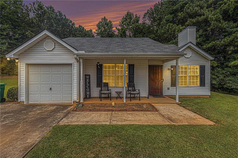 Image for property 4212 Viewpoint Trail, Ellenwood, GA 30294