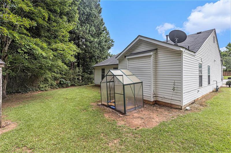 Image for property 4212 Viewpoint Trail, Ellenwood, GA 30294
