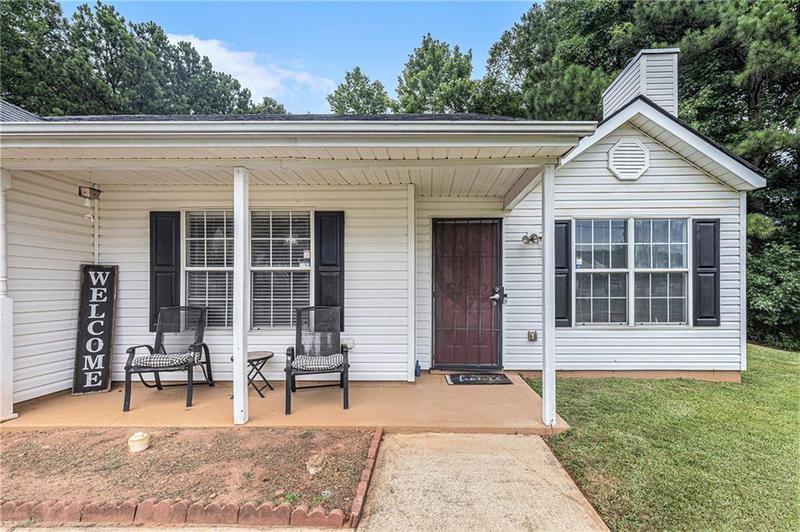 Image for property 4212 Viewpoint Trail, Ellenwood, GA 30294