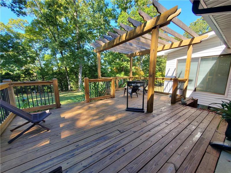Image for property 111 Lewis Drive, Calhoun, GA 30701