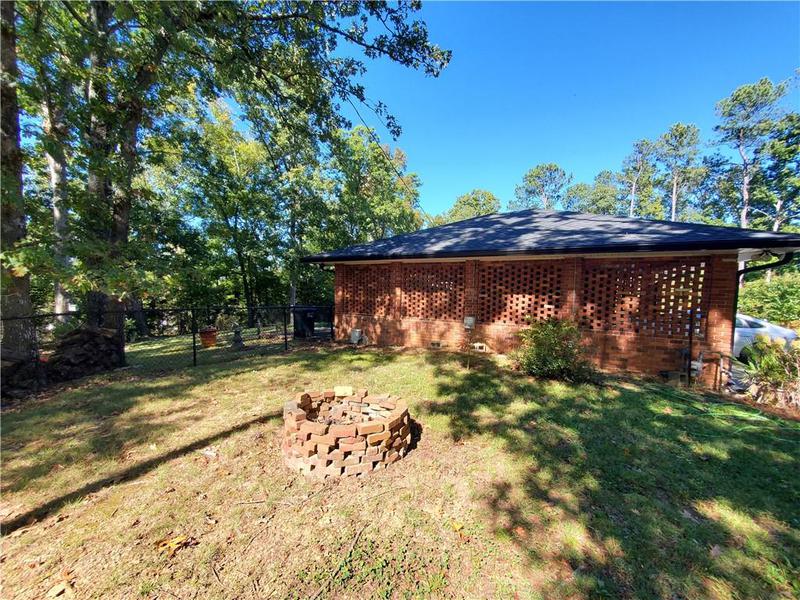 Image for property 111 Lewis Drive, Calhoun, GA 30701