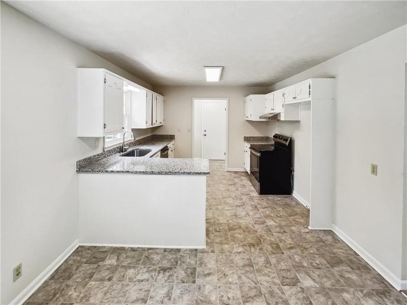 Image for property 211 Murphy Avenue, Lawrenceville, GA 30044