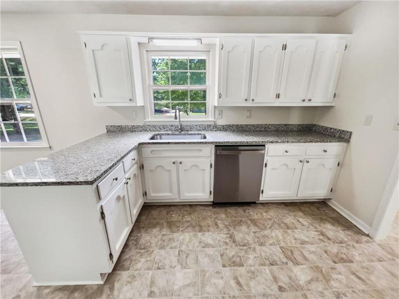 Image for property 211 Murphy Avenue, Lawrenceville, GA 30044