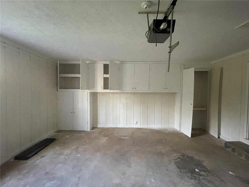 Image for property 2105 Honeybee Creek Drive, Griffin, GA 30224