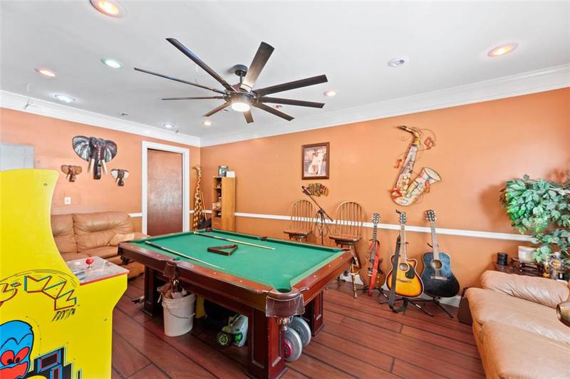 Image for property 884 FOX CHASE Lane, Riverdale, GA 30296