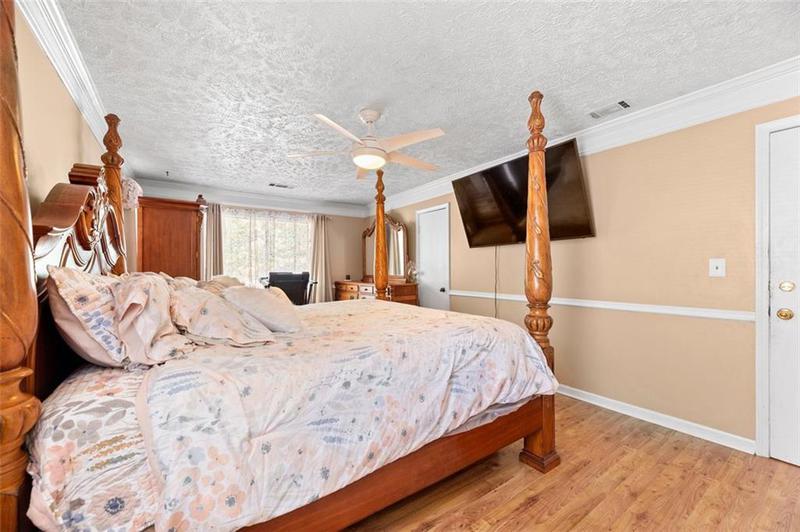 Image for property 884 FOX CHASE Lane, Riverdale, GA 30296