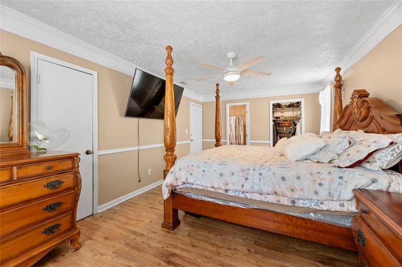 Image for property 884 FOX CHASE Lane, Riverdale, GA 30296