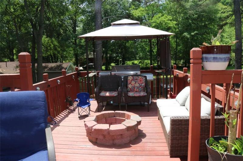 Image for property 884 FOX CHASE Lane, Riverdale, GA 30296