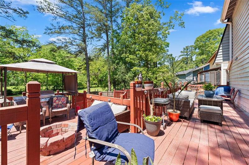 Image for property 884 FOX CHASE Lane, Riverdale, GA 30296