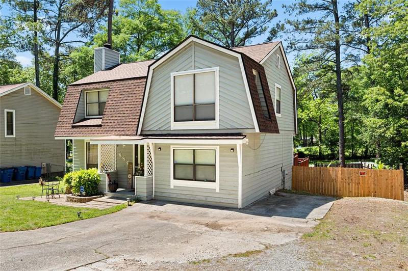 Image for property 884 FOX CHASE Lane, Riverdale, GA 30296