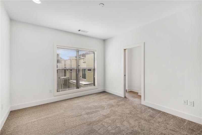 Image for property 966 Moda Drive, Atlanta, GA 30316