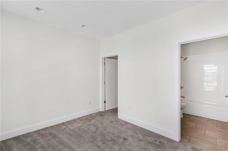 Image for property 966 Moda Drive, Atlanta, GA 30316