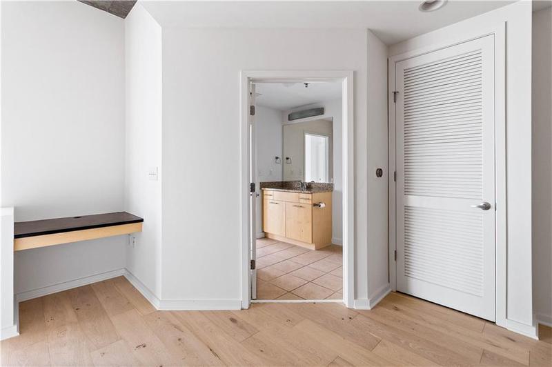 Image for property 3324 Peachtree Road 2518, Atlanta, GA 30326