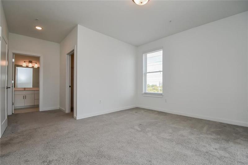 Image for property 525 Parkway Drive 220, Atlanta, GA 30308
