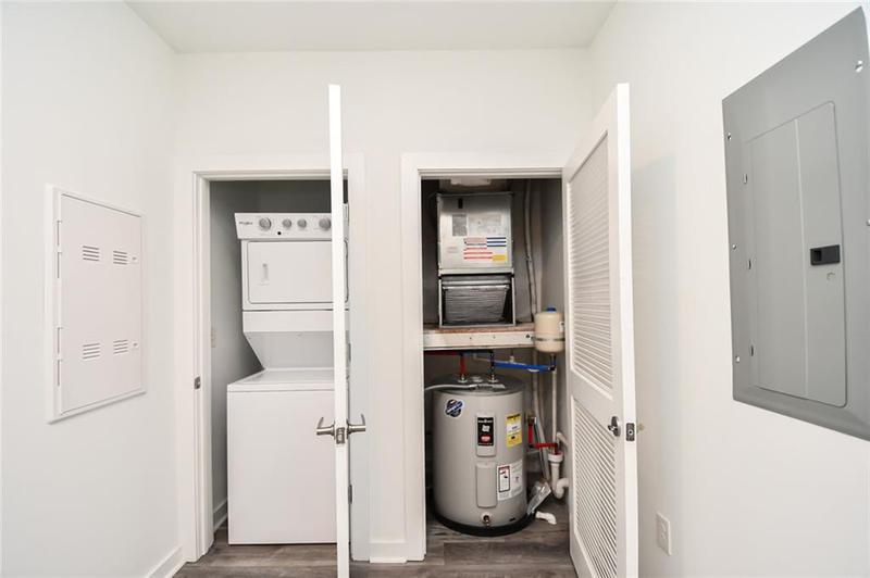Image for property 525 Parkway Drive 220, Atlanta, GA 30308