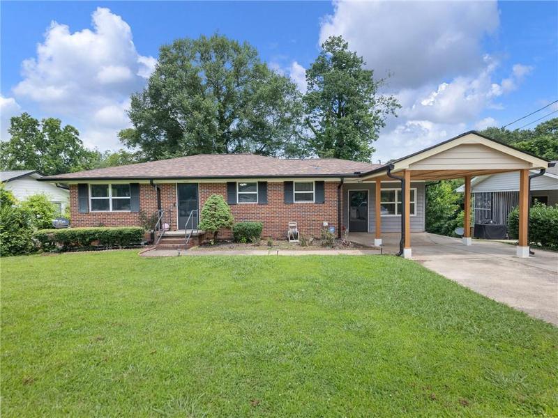 Image for property 440 Holly Drive, Gainesville, GA 30501